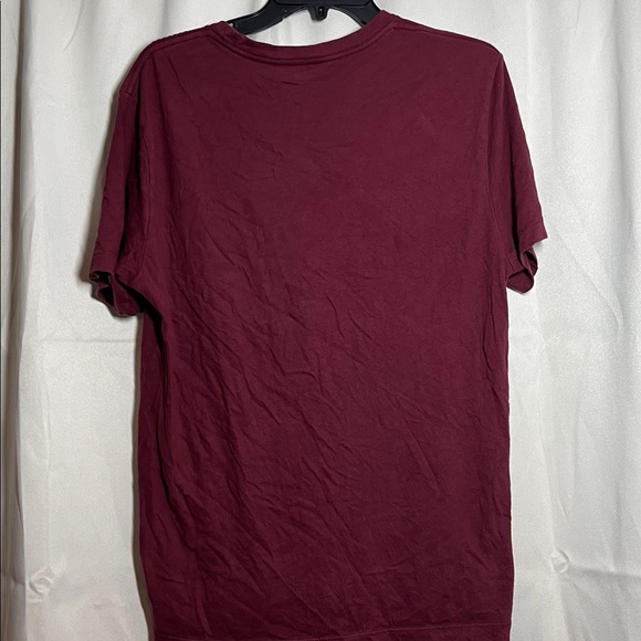 True Religion Men’s Buddha Guitar Logo Burgundy Maroon Short Sleeve Shirt Small - Picture 5 of 5
